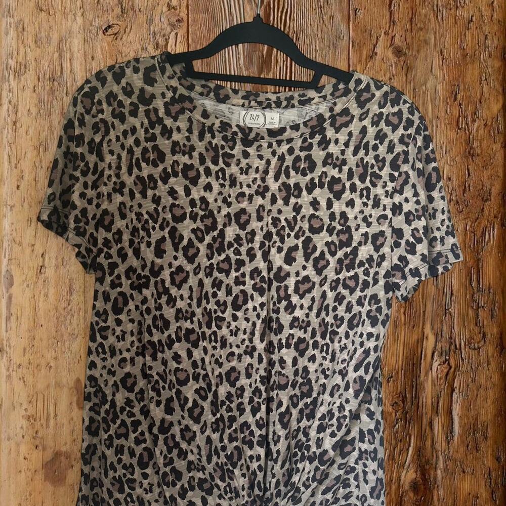 Brown double lined t shirt